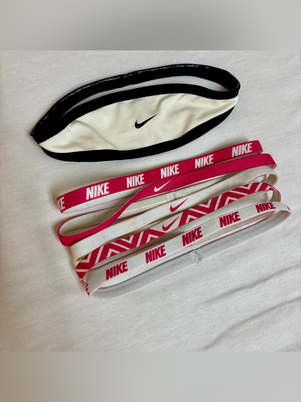 Nike Swoosh Sport Active 5 Thin Headbands White & Pink & 1 Black White Headband